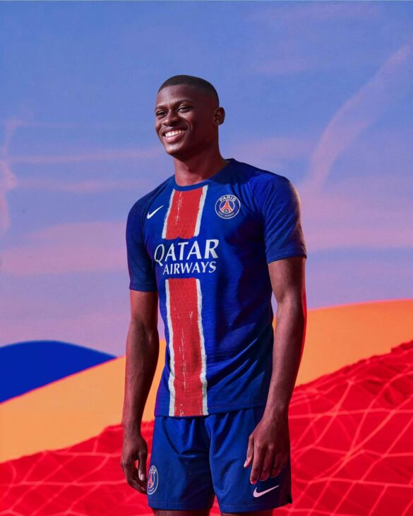 Camisa-titular-do-PSG-2024-2025-Nike-4-585x731.jpg